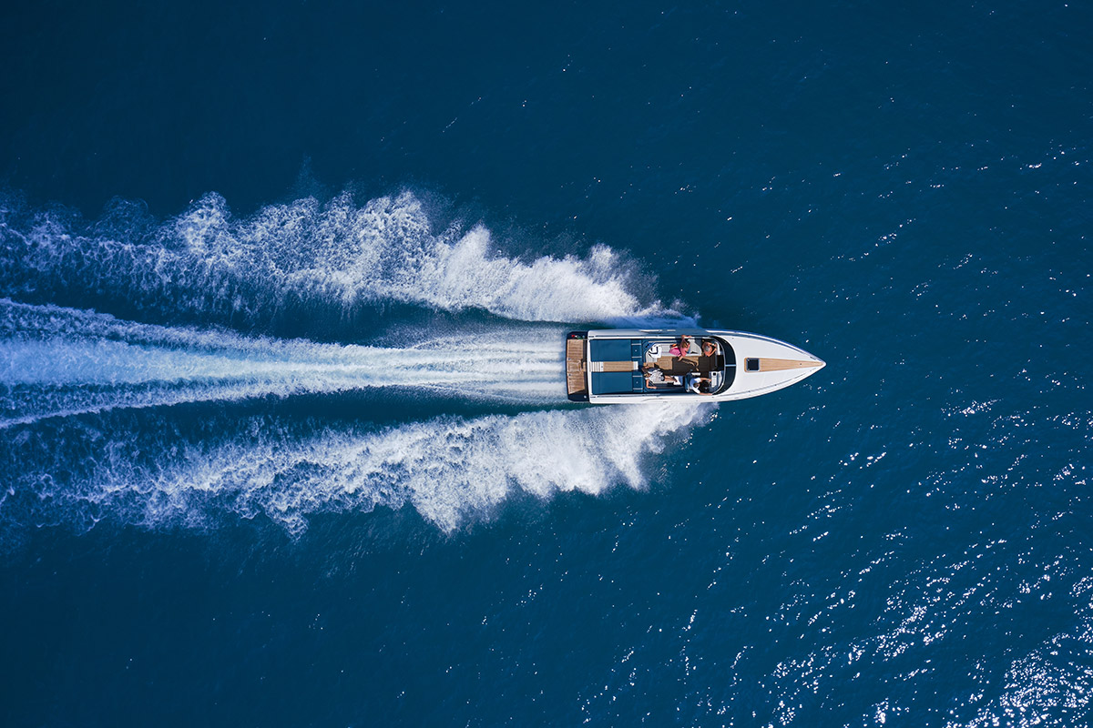 Ocean volt dynamics